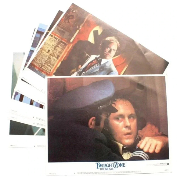 8 Vtg 1983 Twilight Zone The Movie Movie Promo Film Press Kit Lobby Card 11X14 - Picture 1 of 3